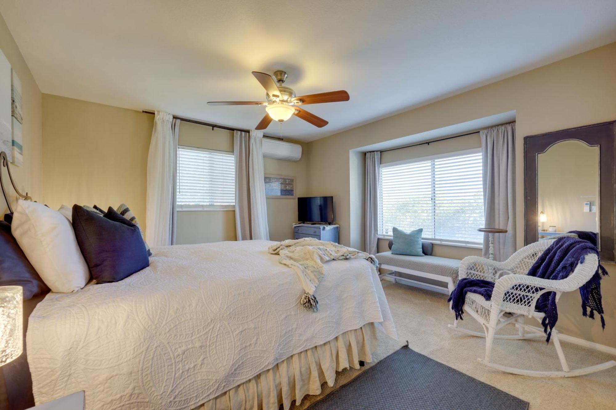 Chic Peaceful Retreat 16 Mi To Beaches And Wineries! ซานตาพอลลา ภายนอก รูปภาพ